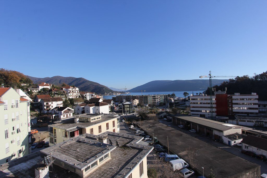 Apartment in Meljine, Herceg Novi Municipality, Montenegro 2 - 18430326