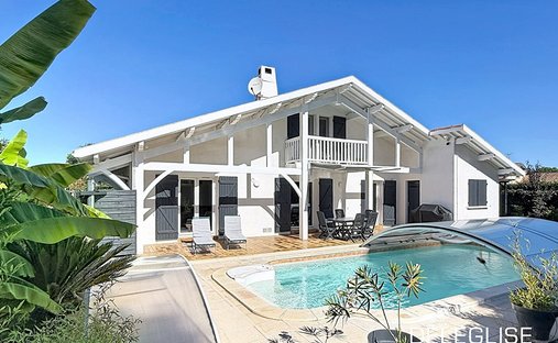 Villa in Biscarrosse, Nouvelle-Aquitaine, France 1