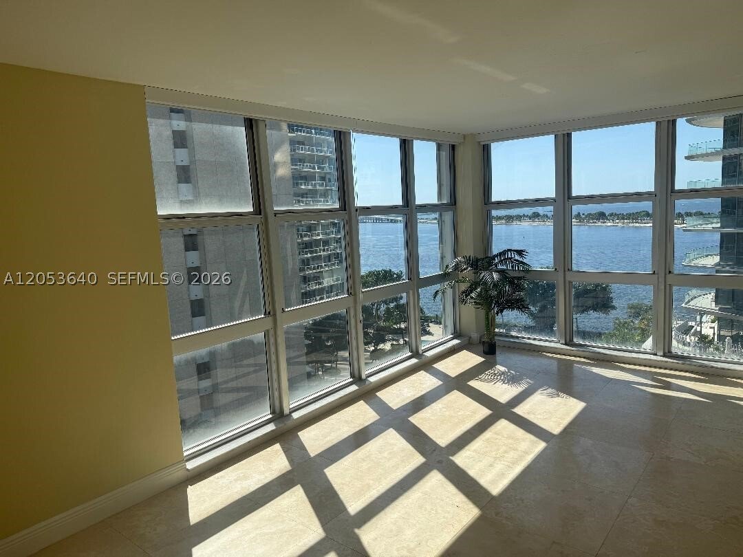 Condo in Miami, Florida, United States 1 - 18431296