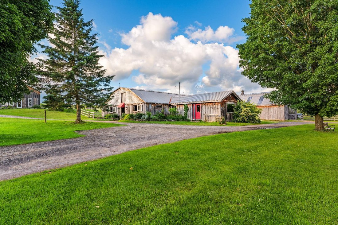 Farm Ranch in Lac-Brome, Quebec, Canada 4 - 18427886
