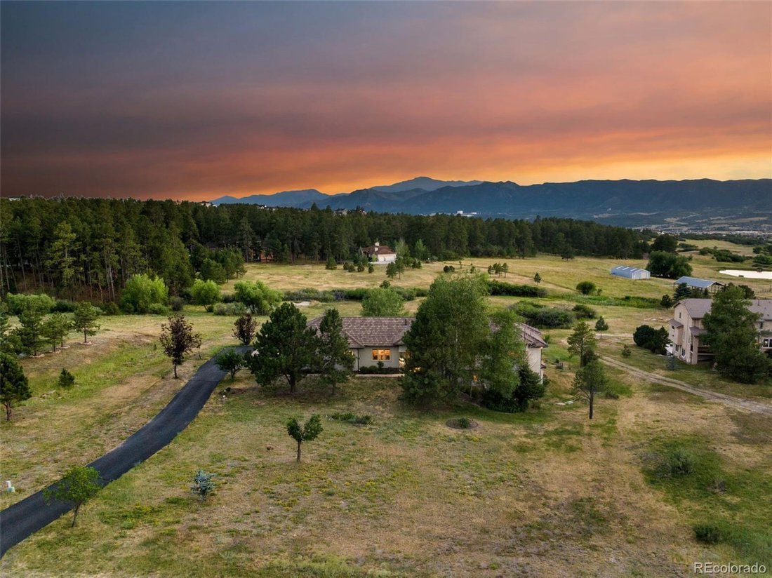 House in Colorado Springs, Colorado, United States 2 - 18427533