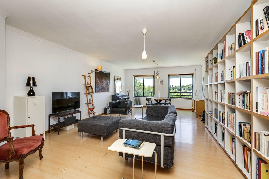 Apartment in Estoril, Cascais e Estoril, Lisbon 2 - 18429065