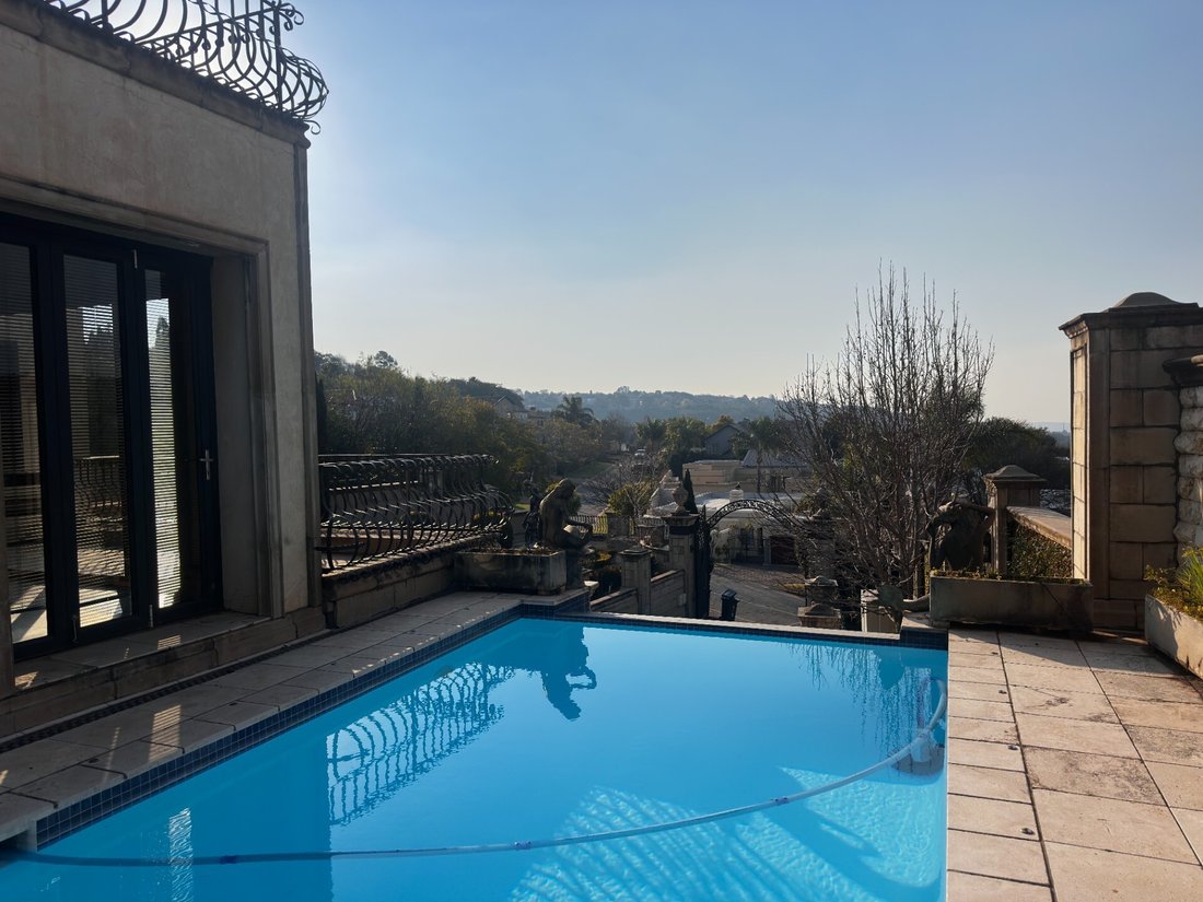 House in Waterkloof Ridge, Gauteng, South Africa 4 - 18432169