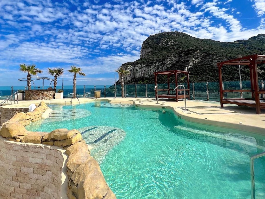 Apartment in Gibraltar, Gibraltar 1 - 18429216