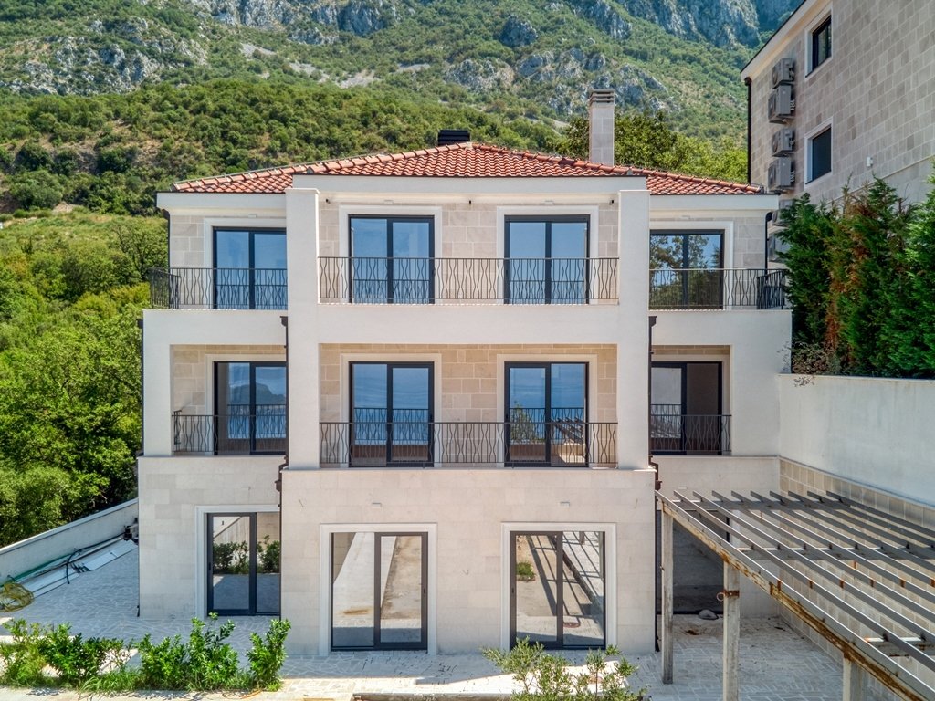 Villa in Blizikuće, Budva Municipality, Montenegro 1 - 18430333