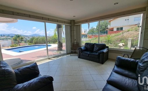 House in Ixtapan de la Sal, State of Mexico, Mexico 1