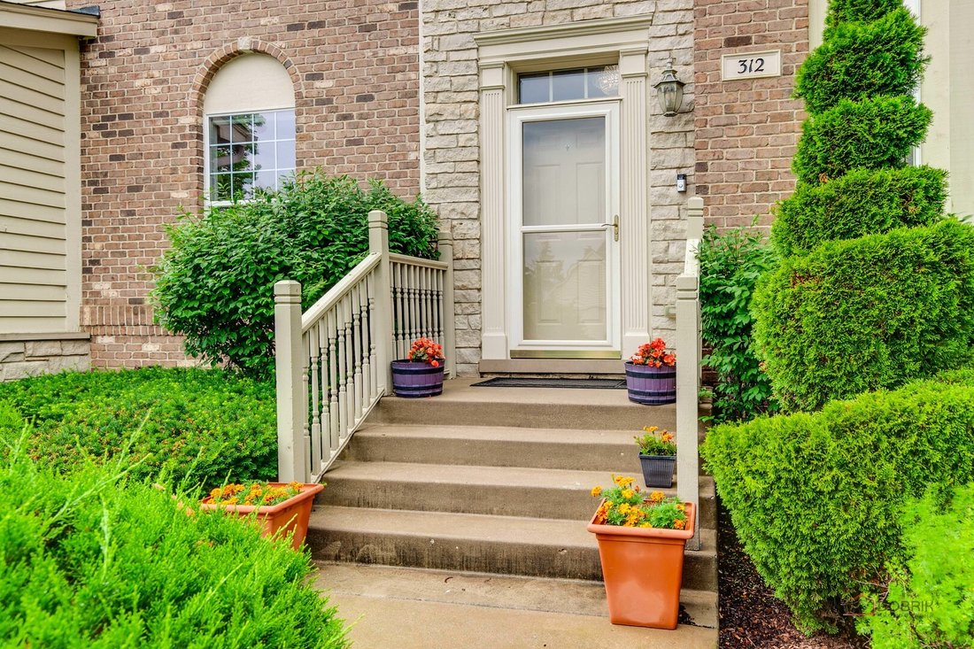 House in Vernon Hills, Illinois, United States 5 - 18427792