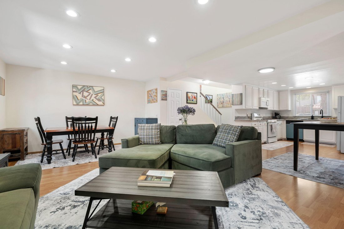 Condo in Santa Barbara, California, United States 3 - 18427449