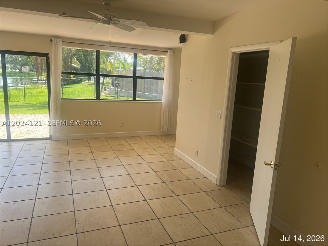 House in North Miami Beach, Florida, United States 5 - 18123003