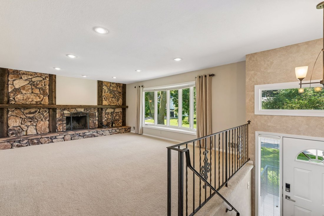 House in Minnetonka, Minnesota, United States 5 - 18428697