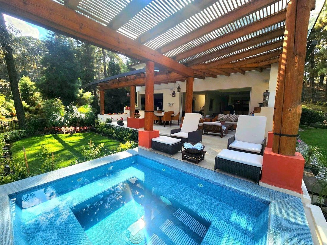 House in Valle de Bravo, State of Mexico, Mexico 1 - 18430496