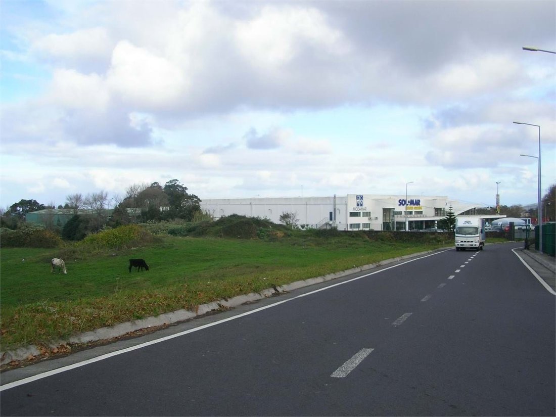 Land in Rabo de Peixe, Azores, Portugal 1 - 18429947
