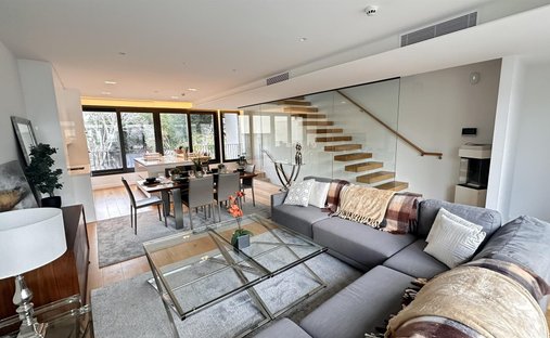 Casa a Gibilterra, Gibilterra 1