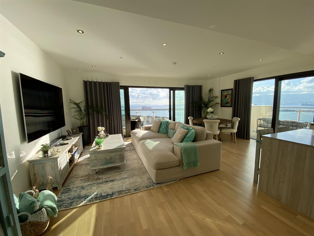 Apartment in Gibraltar, Gibraltar 2 - 18428303