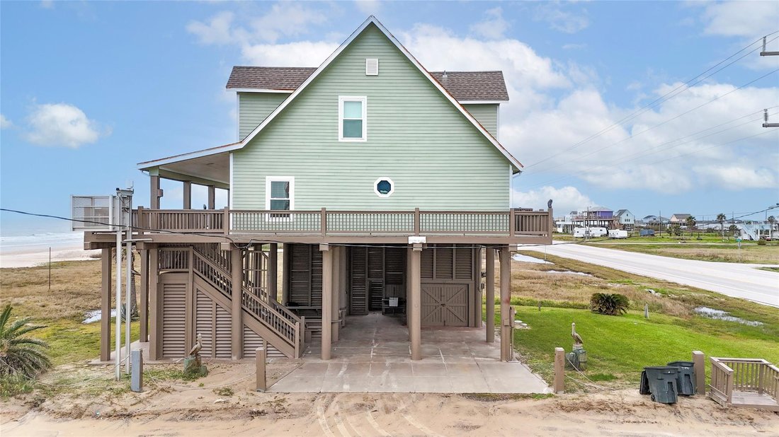 House in Bolivar Peninsula, Texas, United States 1 - 18432116