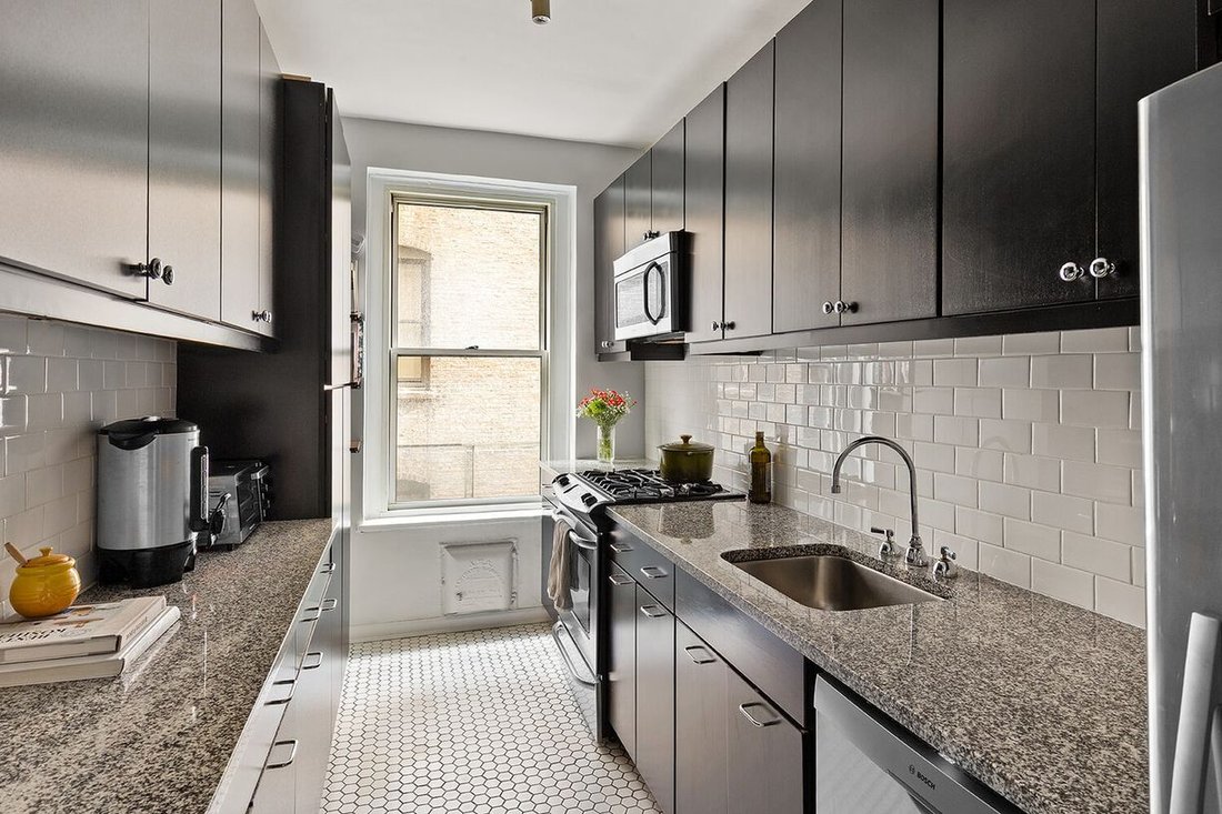 Co Op in New York, New York, United States 3 - 18252831