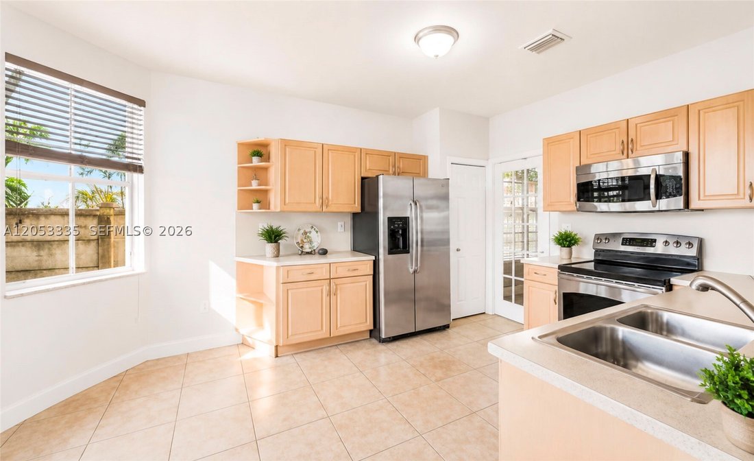 House in West Miami, Florida, United States 4 - 18431280
