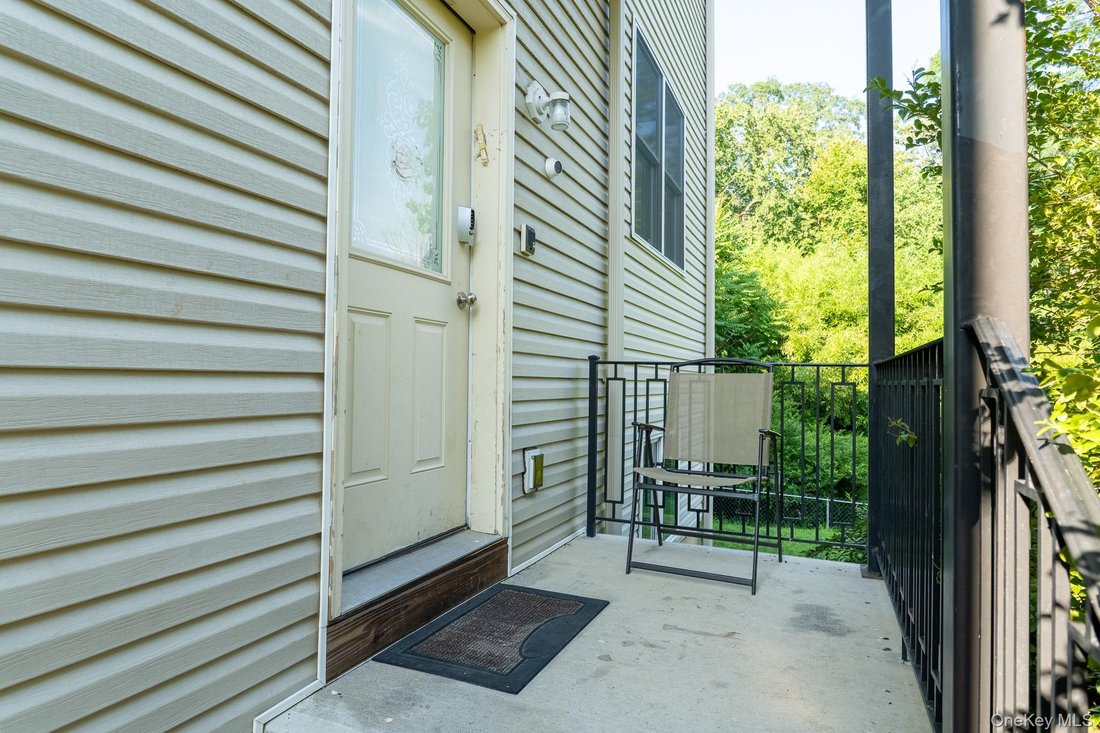 Condo in Spring Valley, New York, United States 3 - 18433535