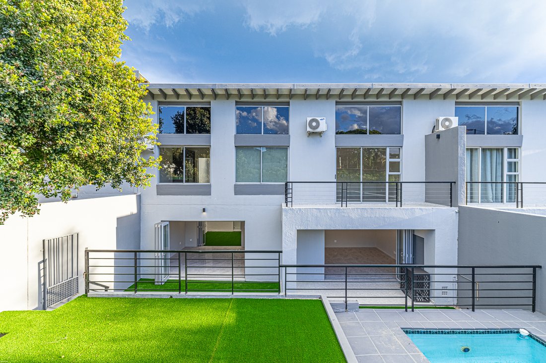Apartment in Hyde Park, Gauteng, South Africa 1 - 18430125