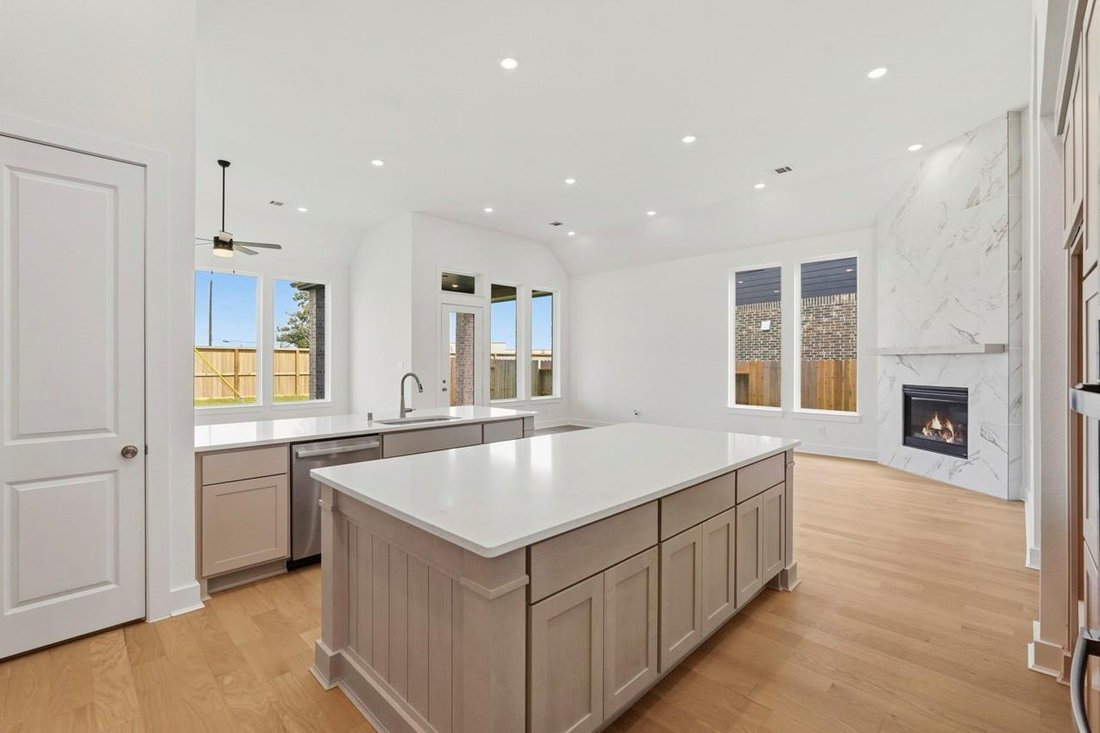 House in Houston, Texas, United States 5 - 18432071