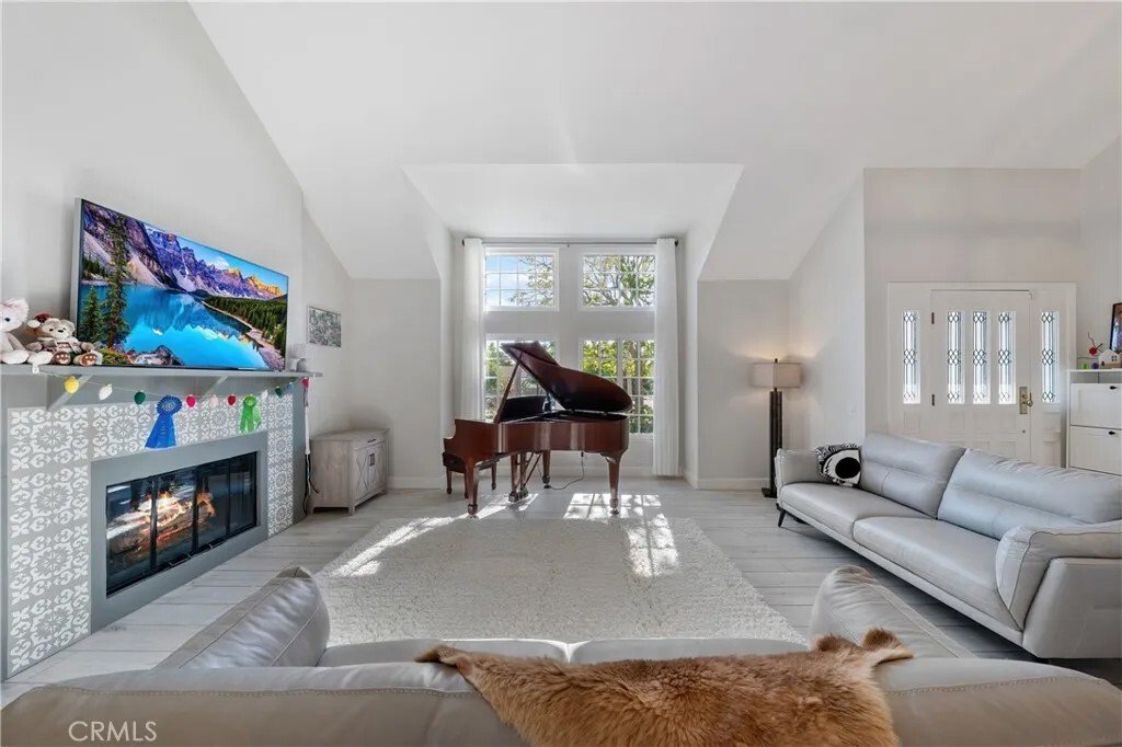 House in Oak Park, California, United States 3 - 17940760