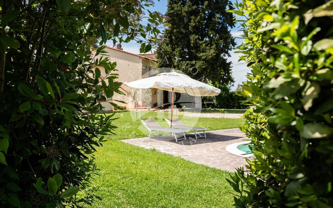 Villa in Volterra, Tuscany, Italy 4 - 18427959