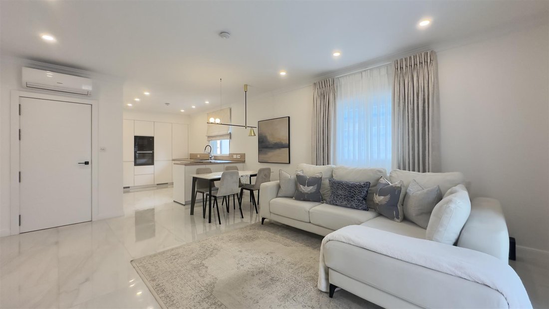 Apartment in Gibraltar, Gibraltar 2 - 18429055