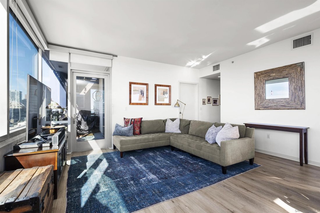 Condo in San Diego, California, United States 5 - 18431406