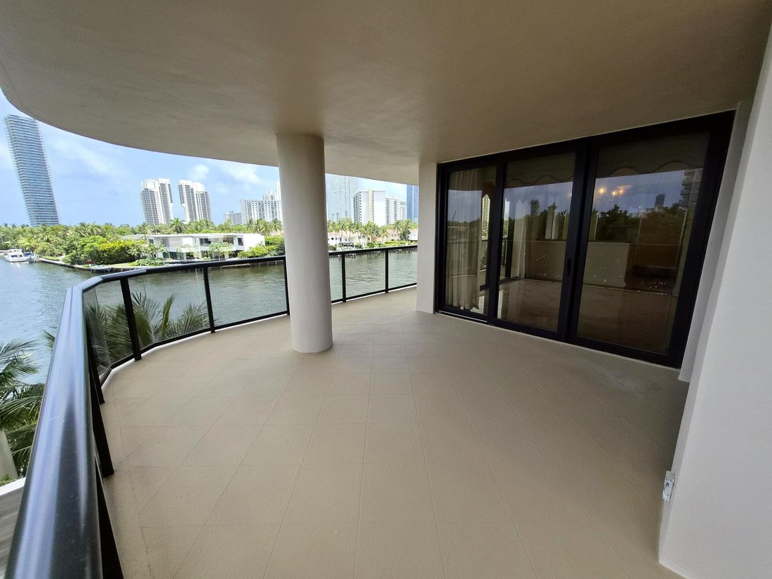Condo in Aventura, Florida, United States 1 - 18433529