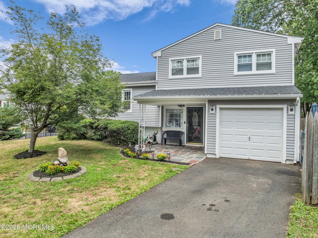 House in Hazlet, New Jersey, United States 3 - 18427264