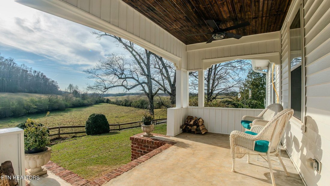 House in Athens, Tennessee, United States 3 - 18428896