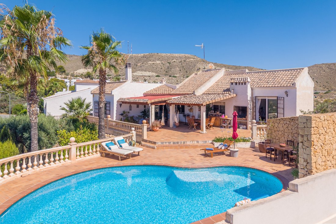 Villa in El Campello, Land Valencia, Spanien 3 - 18432435