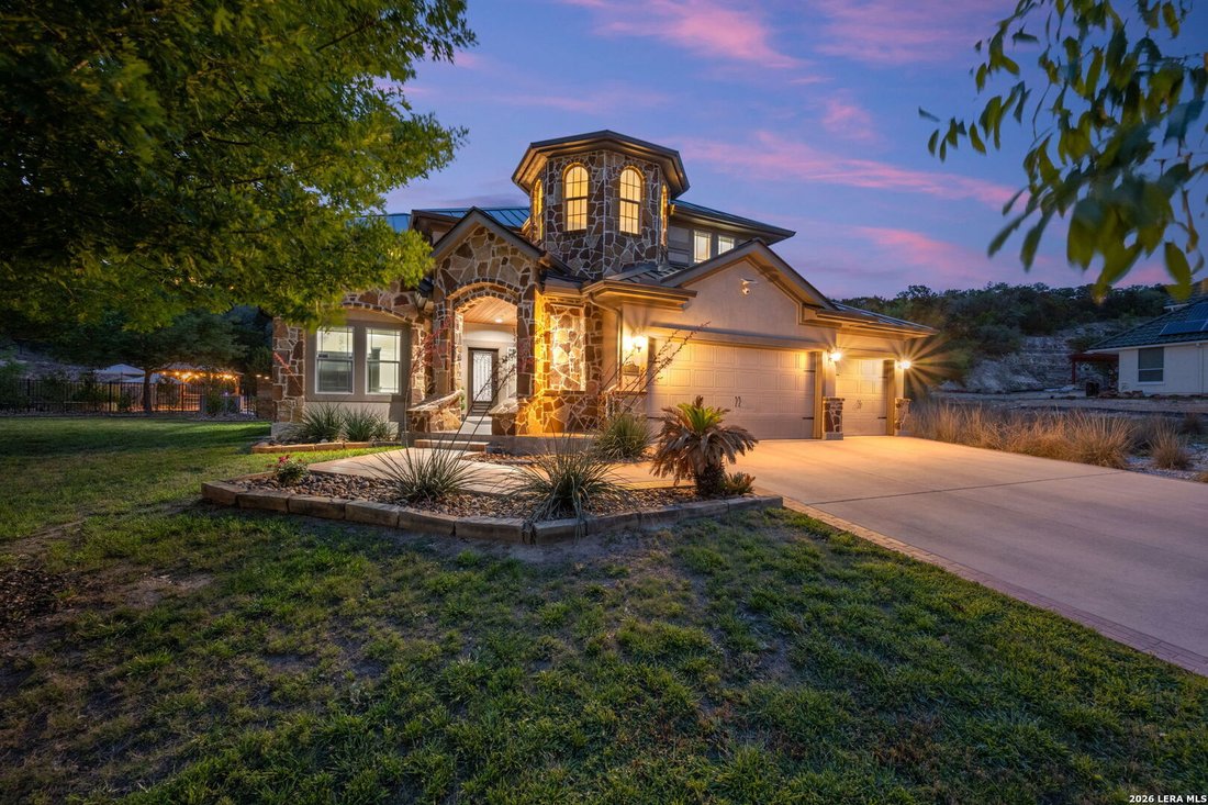 House in San Antonio, Texas, United States 2 - 17698956