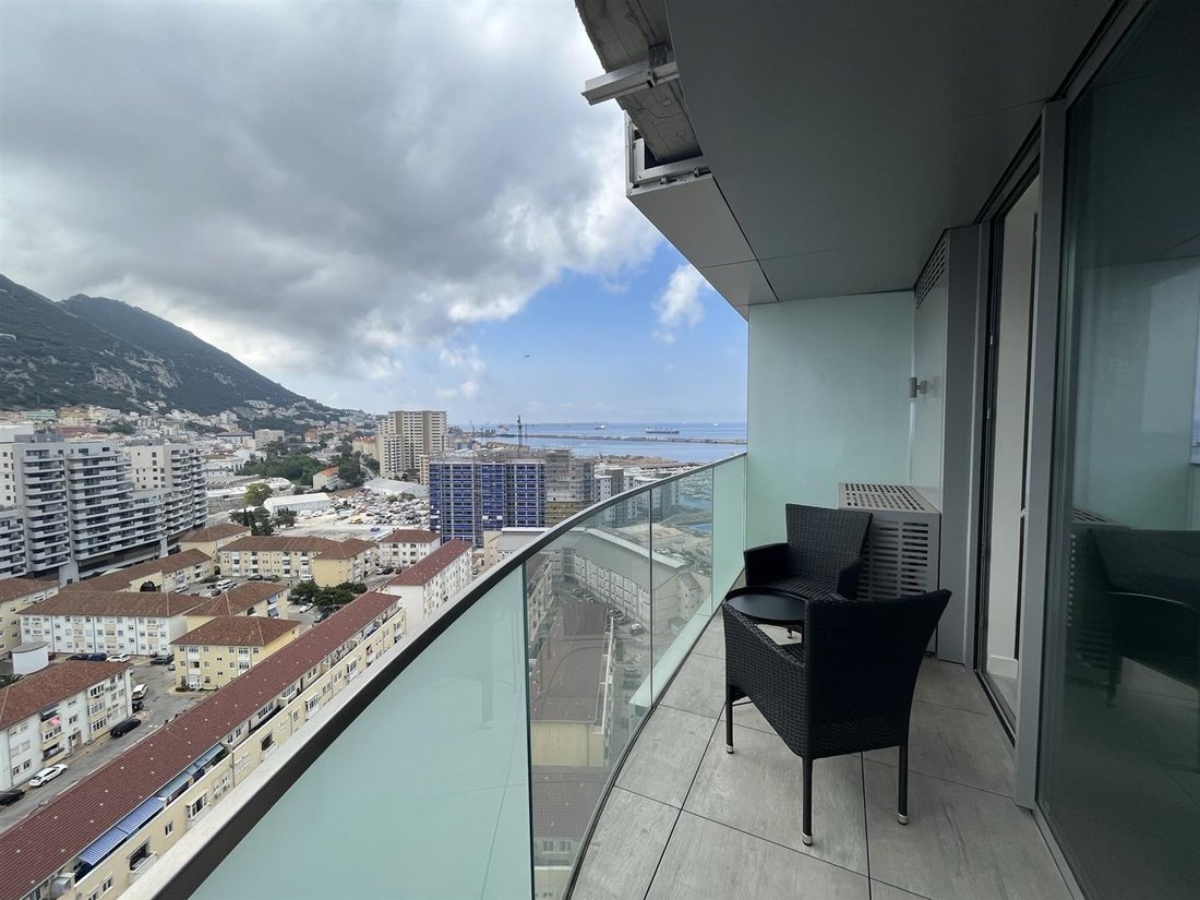 Apartment in Gibraltar, Gibraltar 2 - 18428814