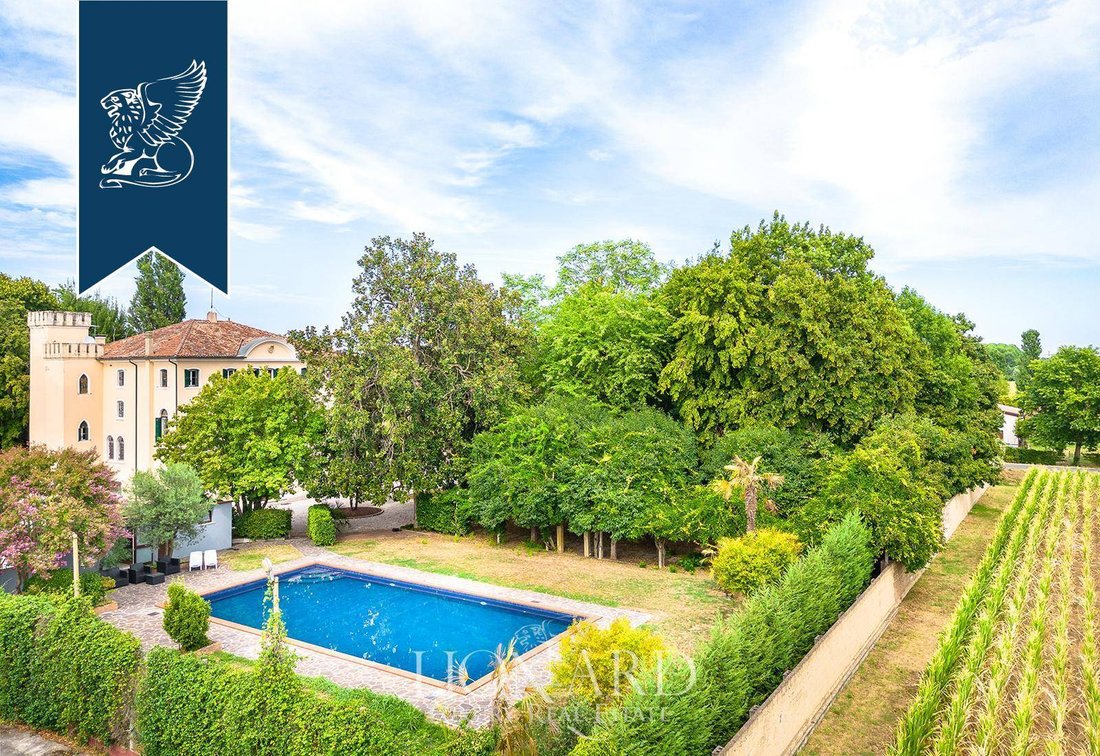 Villa in Massanzago, Veneto, Italy 2 - 18433032