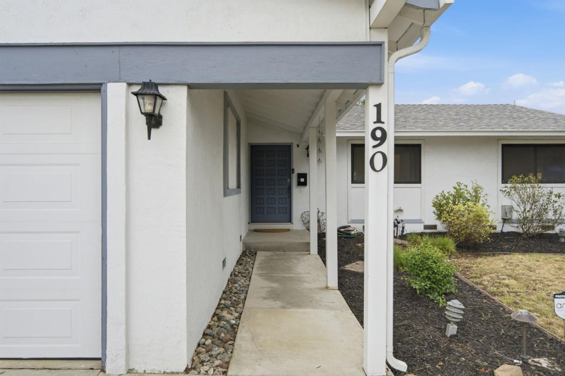 San Ramon, California, United States 2 - 18430592