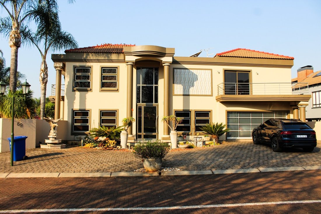 House in Pretoria Central, Gauteng, South Africa 2 - 18430101
