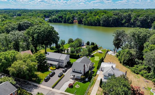 House in Matawan, New Jersey, United States 1