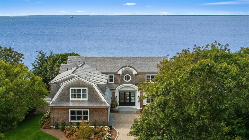 House in Bourne, Massachusetts, United States 1 - 18432375
