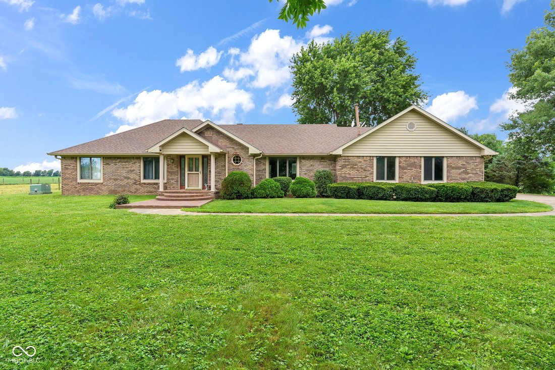 House in Bargersville, Indiana, United States 1 - 18427266