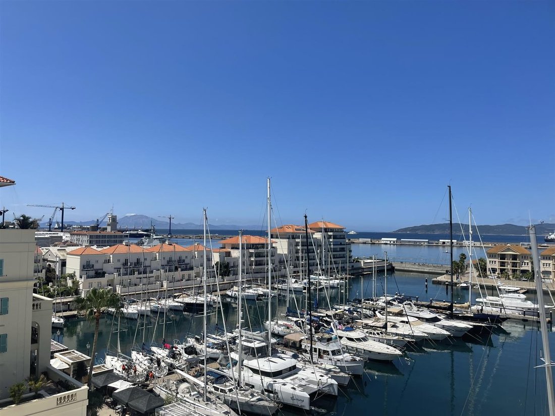 Apartment in Gibraltar, Gibraltar 1 - 18428356