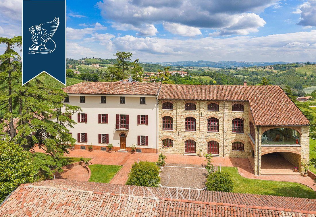 Villa in Vignale Monferrato, Piedmont, Italy 1 - 18432944