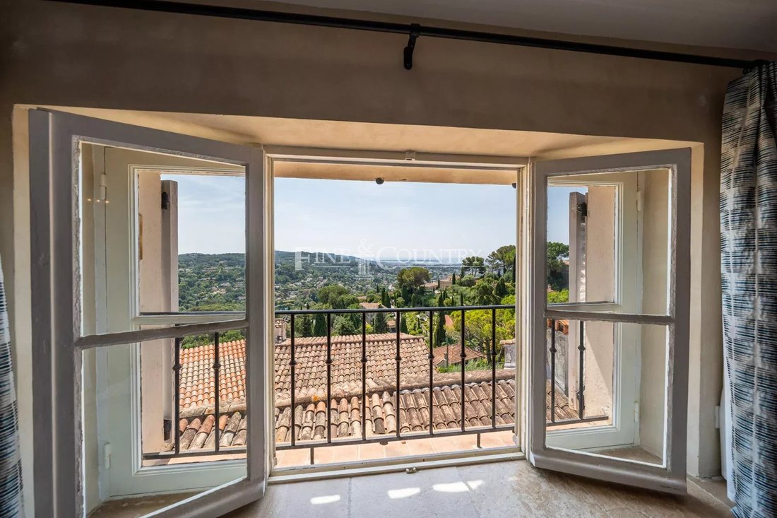 House in Mougins, Provence-Alpes-Côte d'Azur, France 5 - 18428872