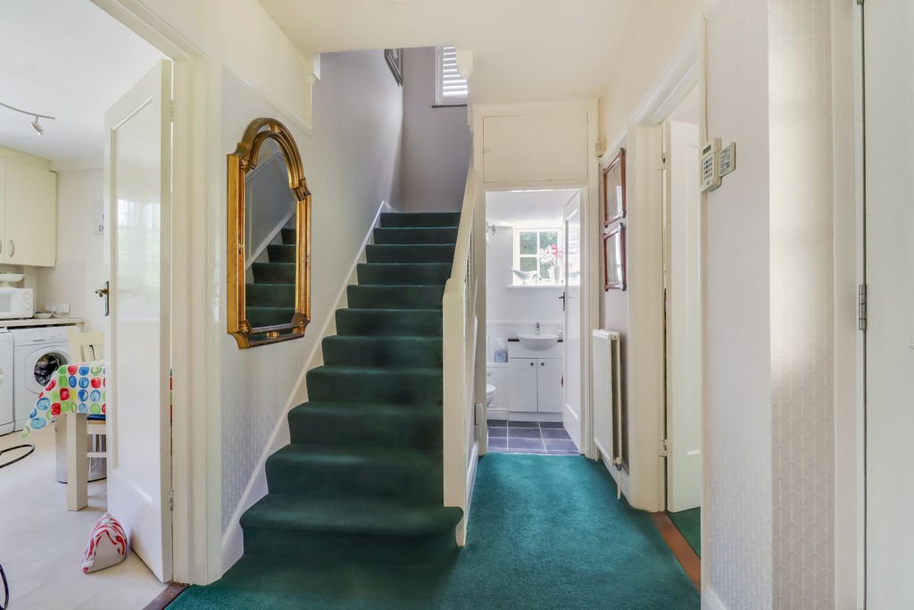 Country House in Bagshot, Windlesham, England 5 - 18430736