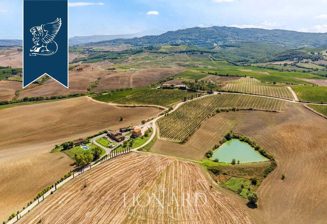Villa in Montalcino, Tuscany, Italy 4 - 18432948
