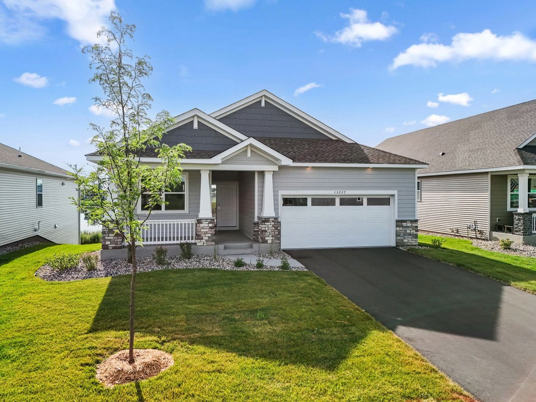 House in Blaine, Minnesota, United States 2 - 17950583