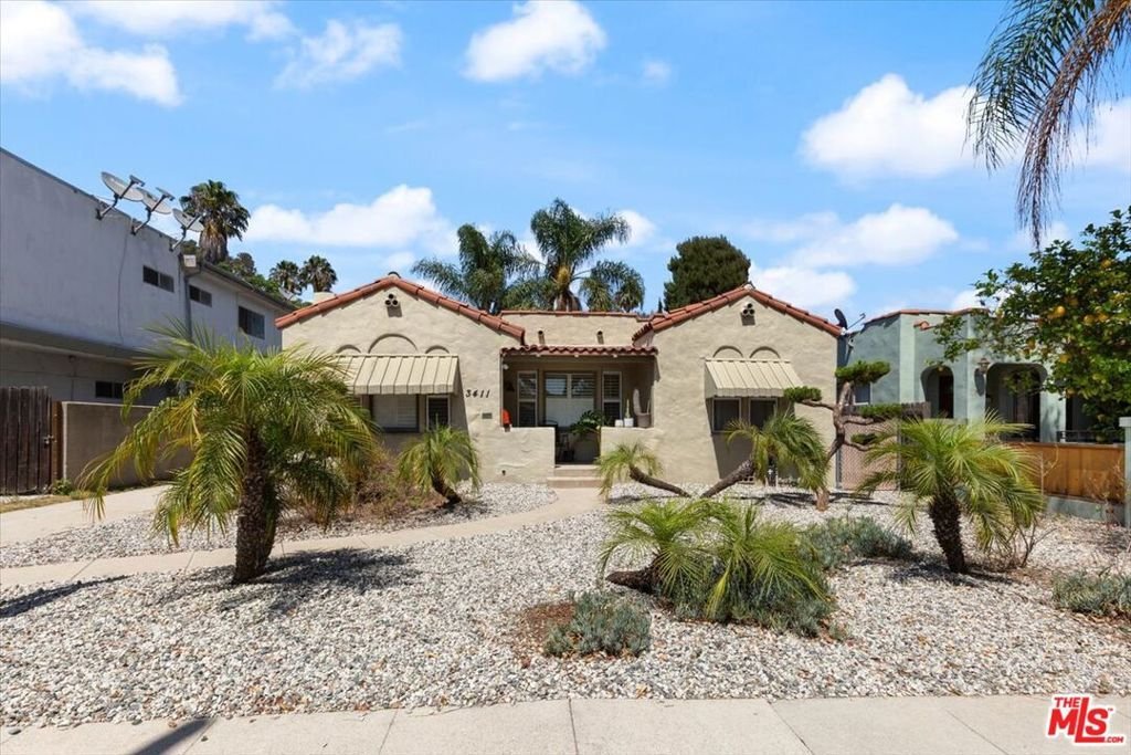 Los Angeles, California, United States 2 - 18433590
