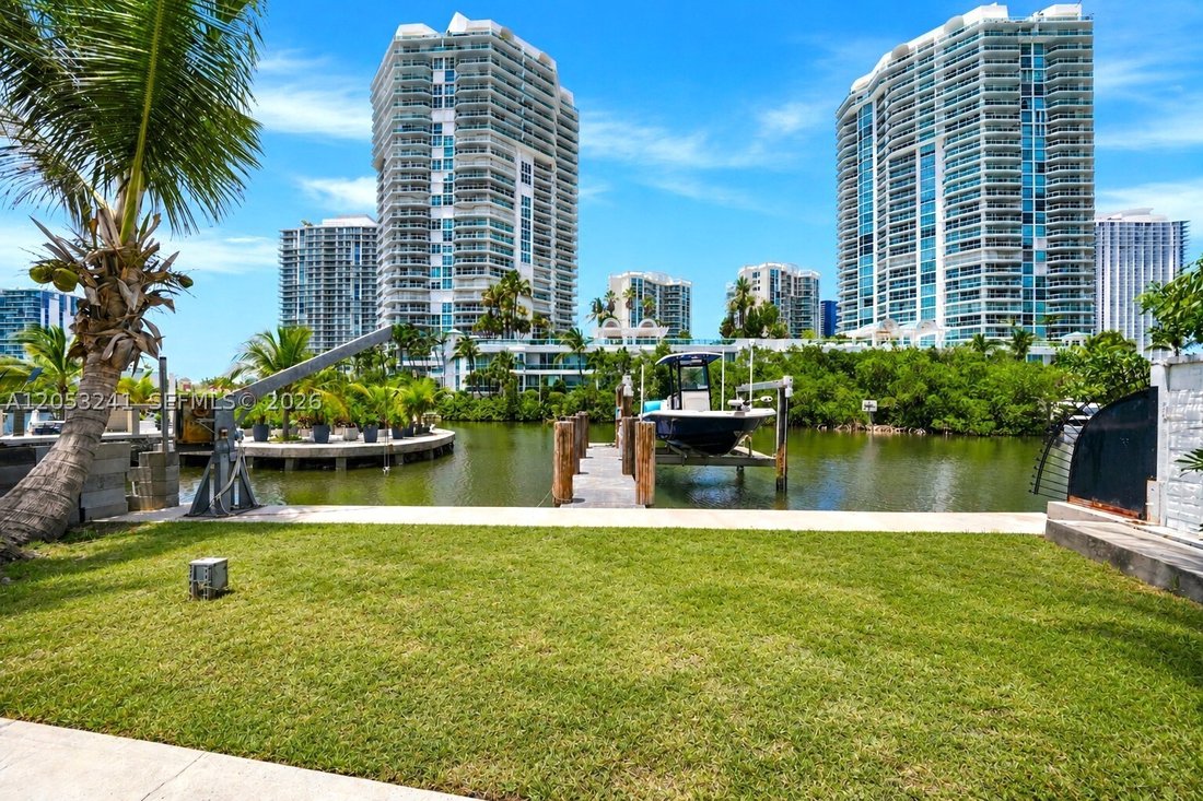 House in Golden Beach, Florida, United States 1 - 18428035