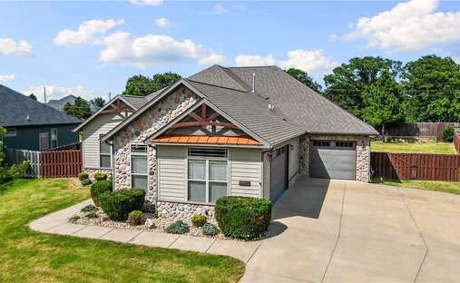 House in Cave Springs, Arkansas, United States 1