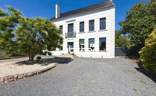Anwesen in Arleux, Nordfrankreich, Frankreich 1